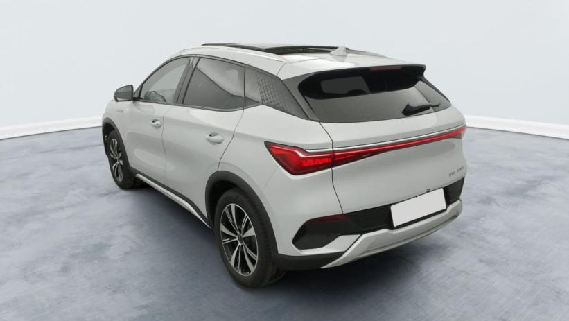Aperçu du véhicule : 60 5 kWh 204 ch Design