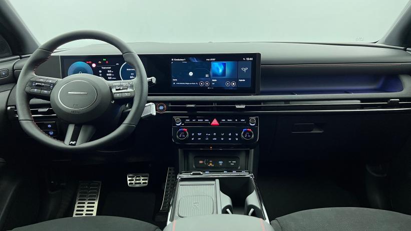Aperçu du véhicule : 1.6 T-GDI 239 Hybrid BVA6 N Line Executive Abyss Black avec 1160€ d'équipements inclus
