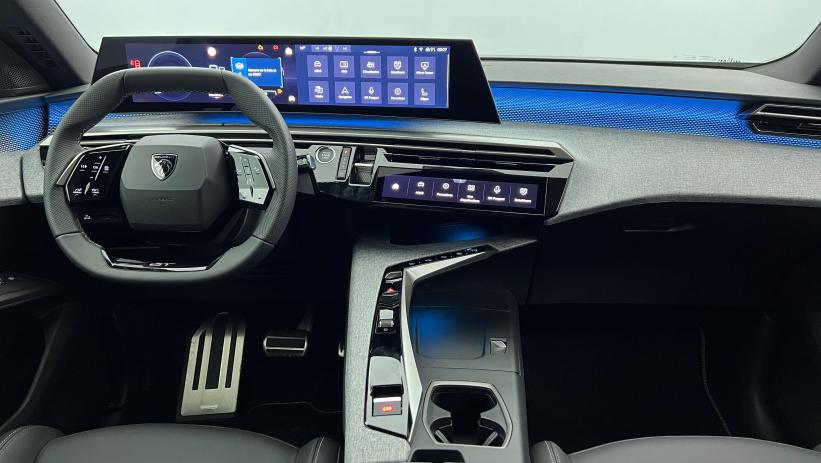 Aperçu du véhicule : Nouveau Hybrid 145 e-DCS6 GT Blanc Okénite avec 4000€ d'équipements inclus