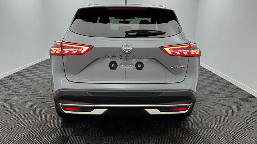 Aperçu du véhicule : e-Power 190 ch Tekna Gris Argile avec 2550€ d'équipements inclus