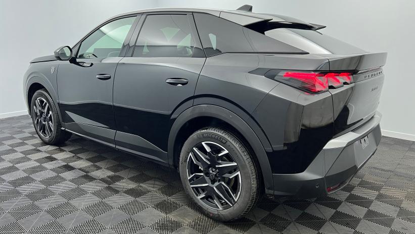 Aperçu du véhicule : Hybrid 145 e-DCS6 GT Noir Perla Nera avec 5550€ d'équipements inclus