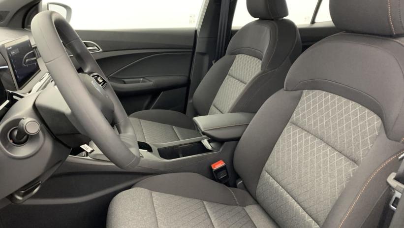 Aperçu du véhicule : 1.5 L Hybrid+ 195 ch Standard