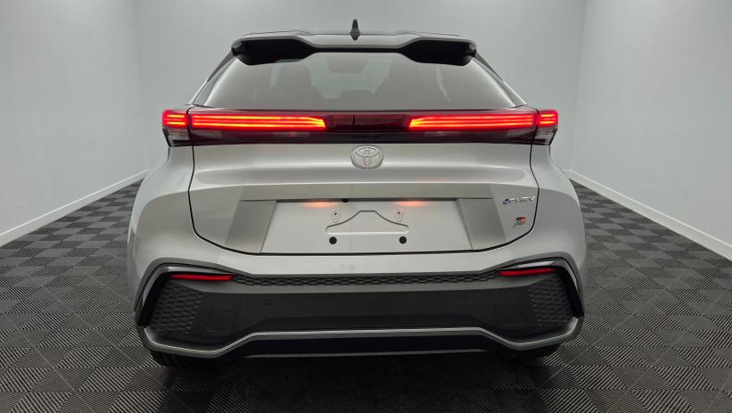 Aperçu du véhicule : Hybride Rechargeable 225 GR Sport Gris Minéral - Toit Noir