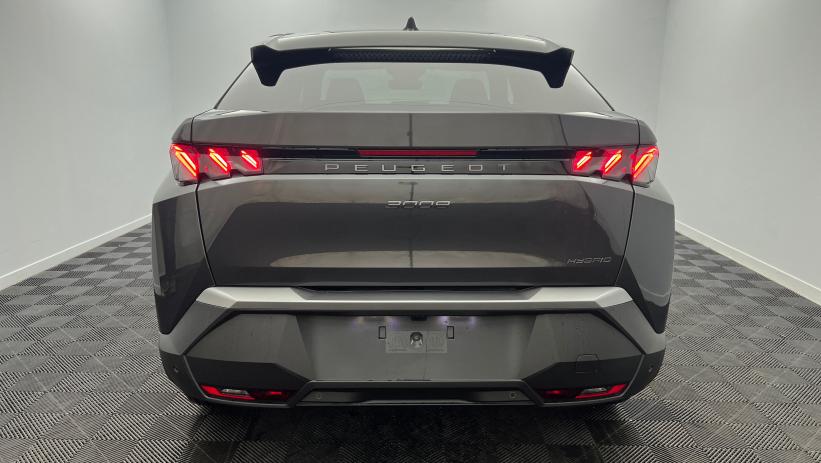 Aperçu du véhicule : Hybrid 145 e-DCS6 GT Gris Titane avec 4750€ d'équipements inclus
