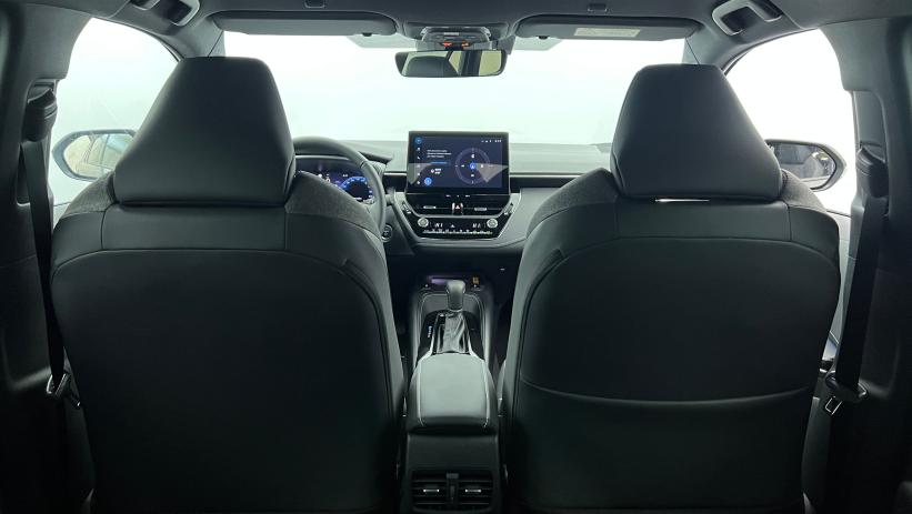Aperçu du véhicule : Hybride 140ch Design Noir Intense avec 2250€ d'équipements inclus