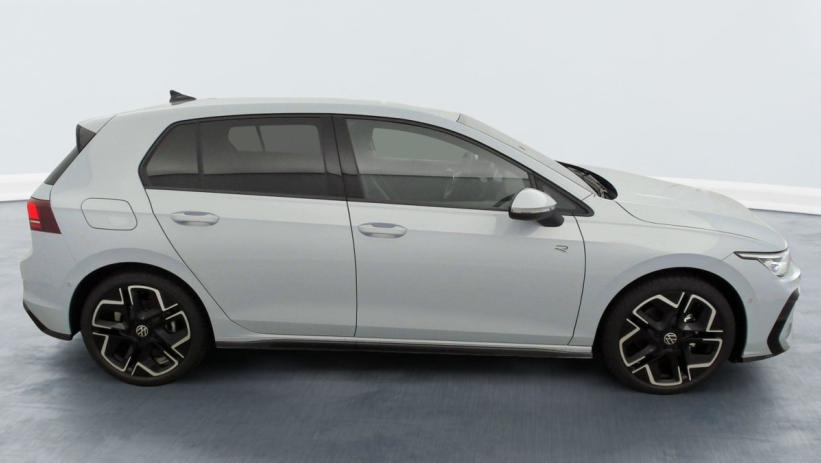 Aperçu du véhicule : 2.0 TDI 150 DSG7 R-LINE