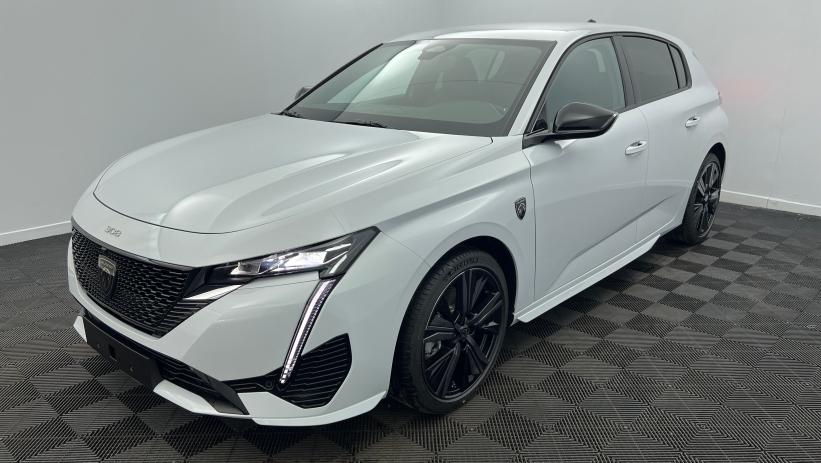 Aperçu du véhicule : BlueHDi 130ch S&S EAT8 GT GT Blanc Okénite avec 4500€ d'équipements inclus