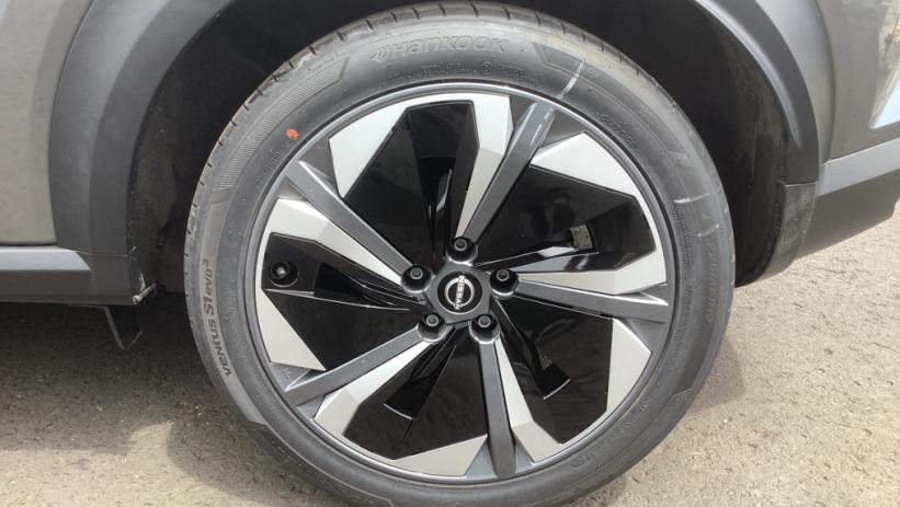 Aperçu du véhicule : JUKE HYBRID 143 N-Connecta