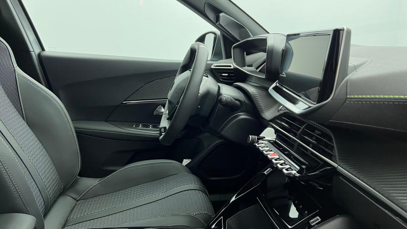 Aperçu du véhicule : Hybrid 145 e-DCS6 GT Gris Artense avec 2800€ d'équipements inclus