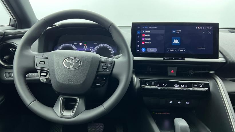 Aperçu du véhicule : Hybride Rechargeable 225 Design Rouge Intense - Toit Noir avec 3010€ d'équipements inclus