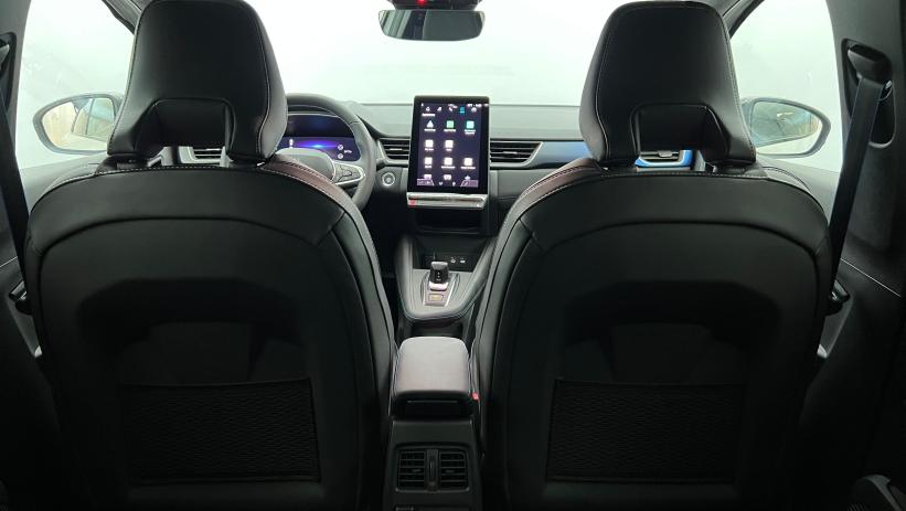 Aperçu du véhicule : E-Tech full hybrid 160 ch esprit Alpine Blanc Nacré - Toit Noir Etoilé avec 1350€ d'équipements inclus