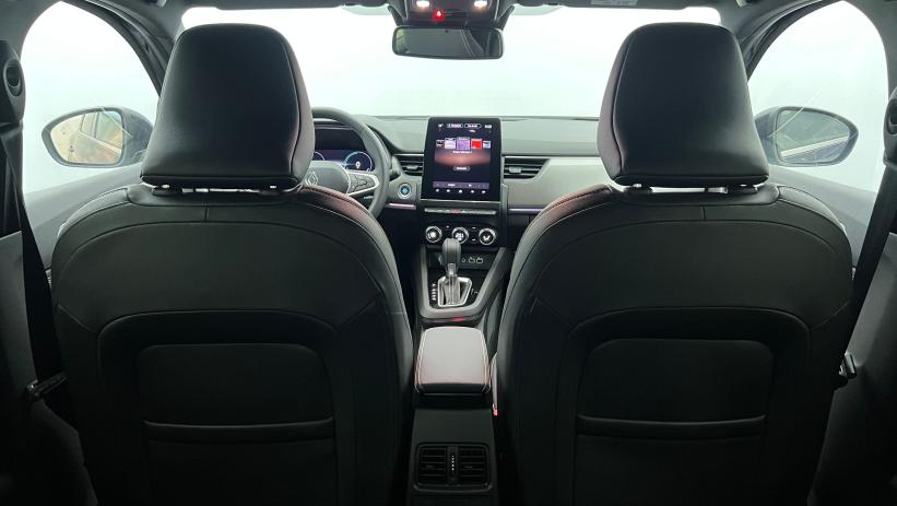 Aperçu du véhicule : E-Tech full hybrid 145 Techno Noir métal avec 800€ d'équipements inclus