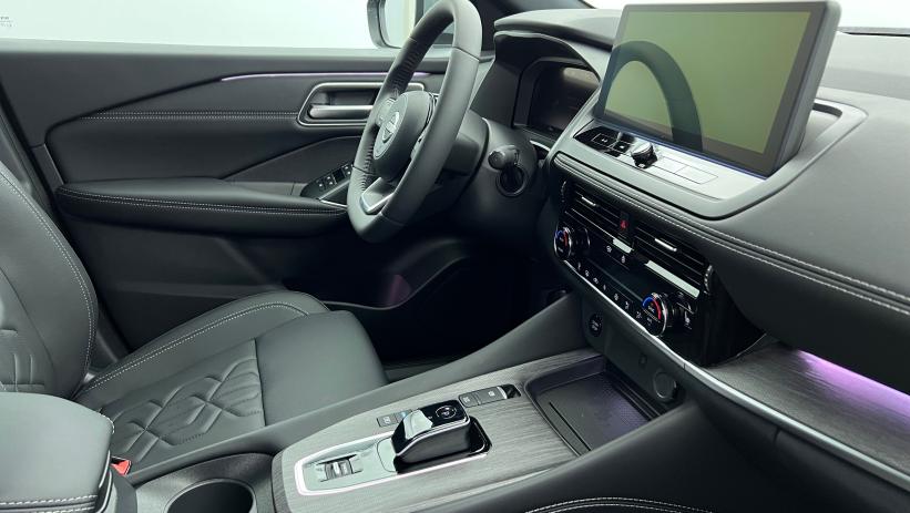 Aperçu du véhicule : e-Power 190 ch Tekna Gris Argile avec 2550€ d'équipements inclus