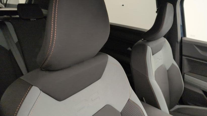Aperçu du véhicule : Mild Hybrid 140 Extreme