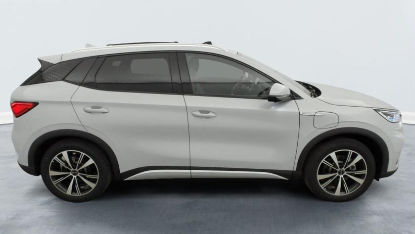 Aperçu du véhicule : 60 5 kWh 204 ch Design