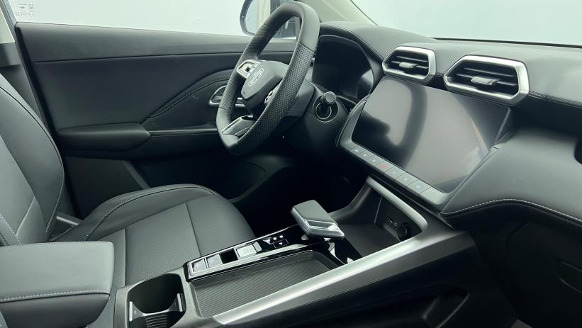 Aperçu du véhicule : 1.5 L Hybrid+ 197 ch Luxury Hampstead Grey avec 650€ d'équipements inclus