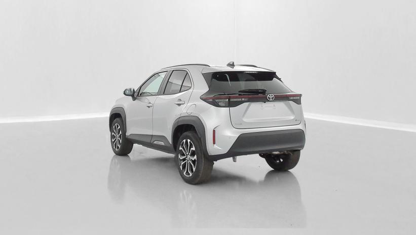 Aperçu du véhicule : 1.5 Hybride 130h Design e-CVT