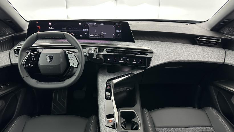 Aperçu du véhicule :  III 1.2 Hybrid 145ch Allure e-DCS6