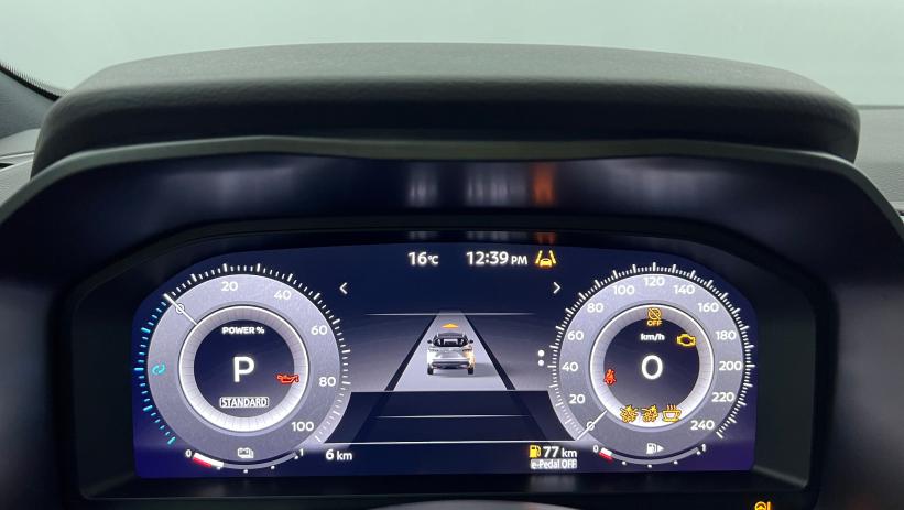 Aperçu du véhicule : e-Power 190 ch N-Design Gris Argile Toit Noir avec 2550€ d'équipements inclus