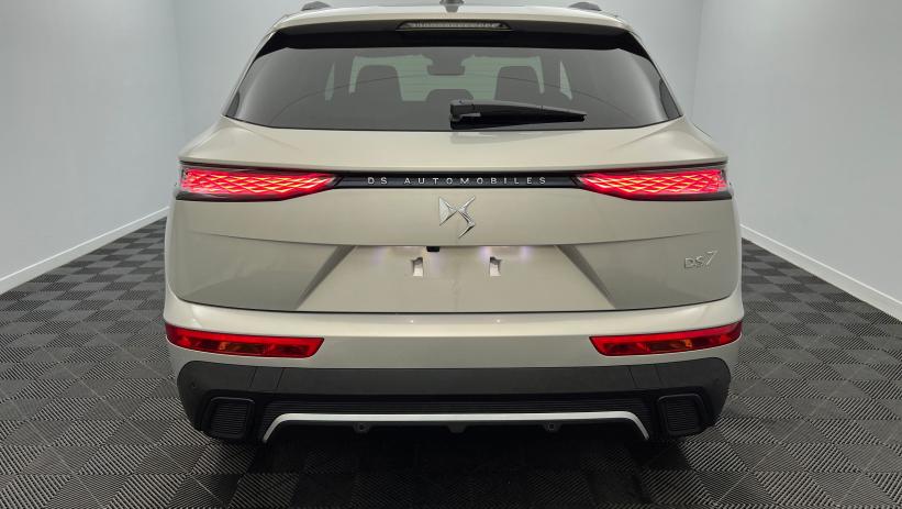 Aperçu du véhicule : BlueHDi 130 EAT8 Etoile Cristal Pearl avec 4950€ d'équipements inclus