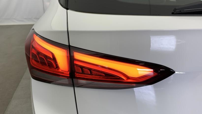 Aperçu du véhicule : 1.5 L Hybrid+ 197 ch Standard