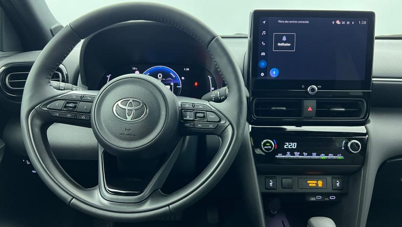 Aperçu du véhicule : Hybride 130ch 2WD Design Gris Atlas avec 2100€ d'équipements inclus