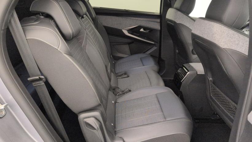 Aperçu du véhicule : HYBRID 145CH E-DCS6 GT