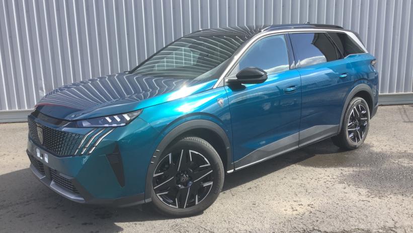 Aperçu du véhicule : 5008 Hybrid 145 ch e-DCS6 GT