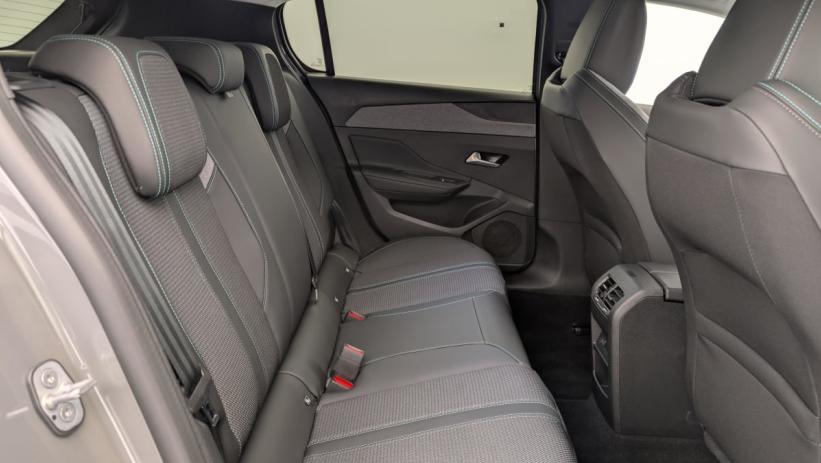 Aperçu du véhicule : Hybrid 145 e-DCS6 Allure