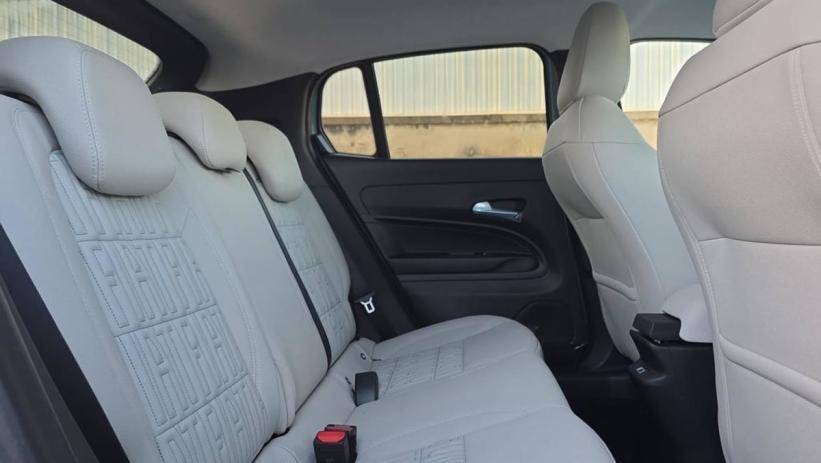 Aperçu du véhicule : T-Gen 3 1.2 Hybrid 110ch eDCT6 La Prima