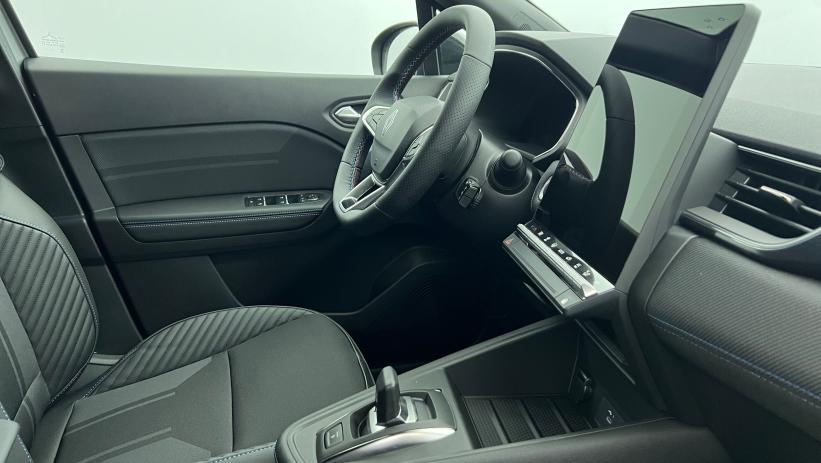 Aperçu du véhicule : E-Tech full hybrid 160 ch esprit Alpine Gris Cassiopée - Toit Noir Etoilé avec 1950€ d'équipements inclus