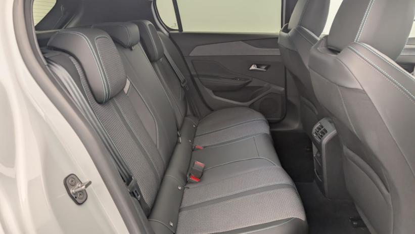 Aperçu du véhicule : Hybrid 145 e-DCS6 Allure