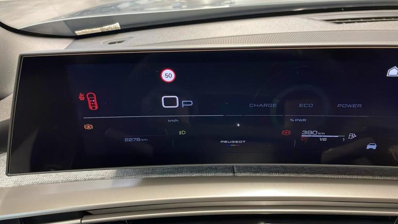 Aperçu du véhicule : Hybrid 145 e-DCS6 Allure