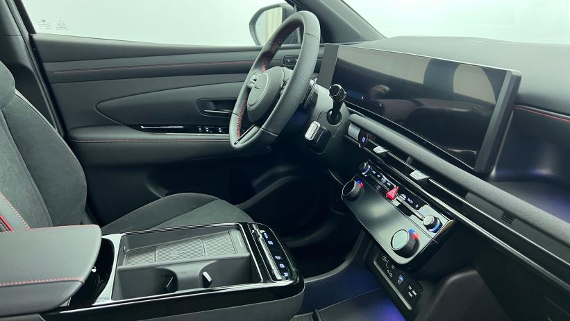 Aperçu du véhicule : 1.6 T-GDI 239 Hybrid BVA6 N Line Executive Abyss Black avec 1450€ d'équipements inclus