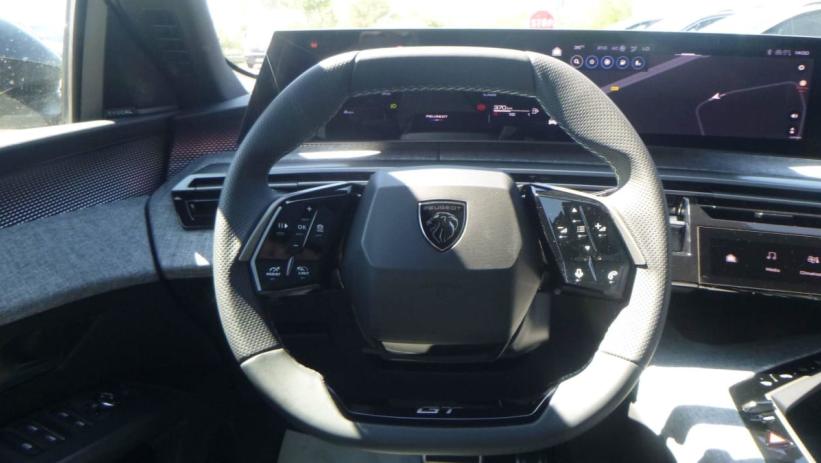 Aperçu du véhicule : Hybrid 145 e-DCS6 GT