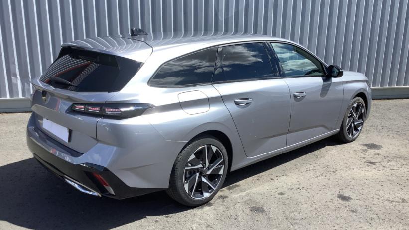 Aperçu du véhicule : 308 SW Hybrid 145 e-DCS6 Allure