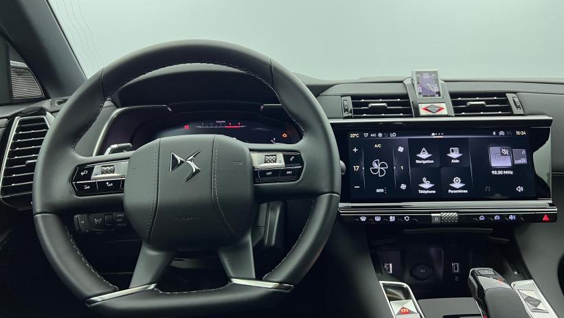 Aperçu du véhicule : BlueHDi 130 EAT8 Etoile Cristal Pearl avec 4950€ d'équipements inclus