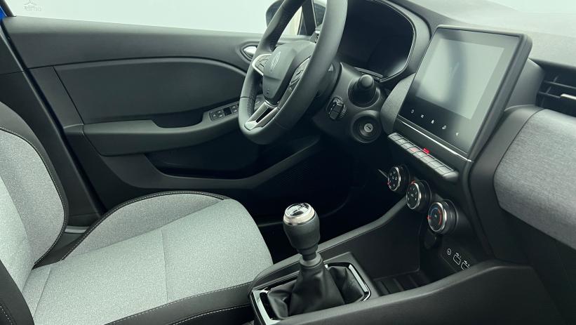 Aperçu du véhicule : Blue dCi 100 Evolution Bleu Iron avec 1250€ d'équipements inclus