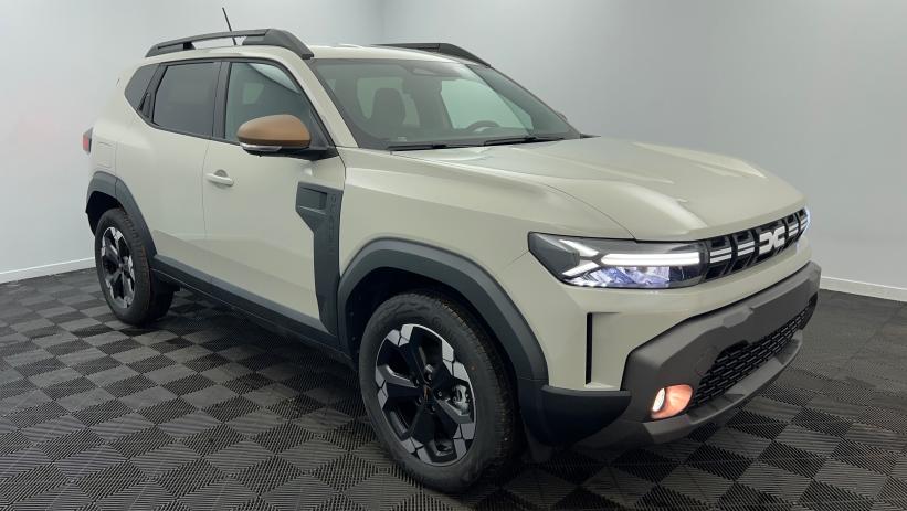 Aperçu du véhicule : Hybrid 140 4x2 Extreme Sandstone avec 1350€ d'équipements inclus