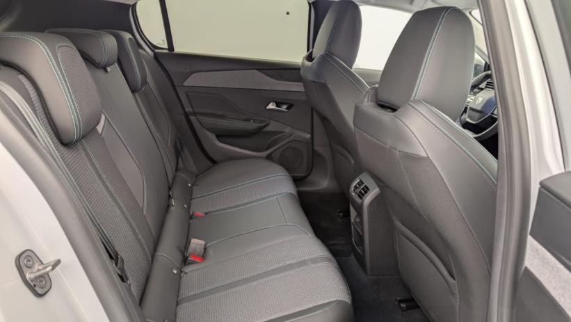 Aperçu du véhicule : Hybrid 145 e-DCS6 Allure