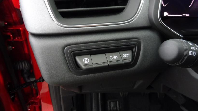 Aperçu du véhicule : 1.3 TCE MILD HYBRID 140CH TECHNO