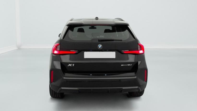 Aperçu du véhicule : SDRIVE 18D 150CH DKG7 M SPORT