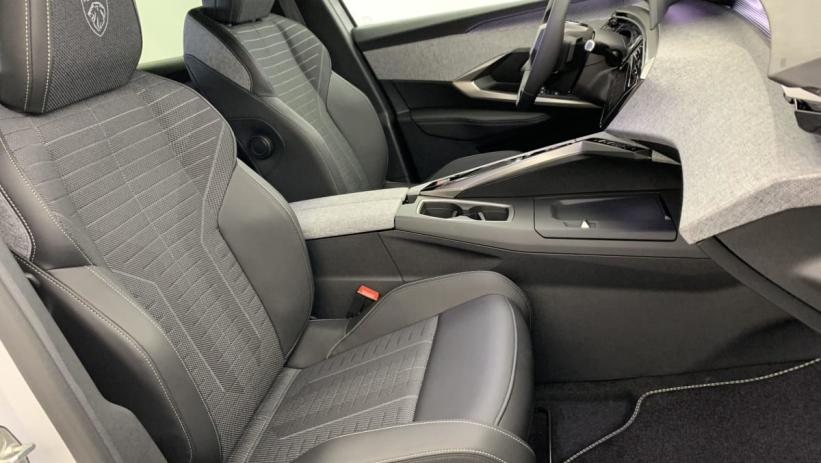 Aperçu du véhicule : Hybrid 145 e-DCS6 GT