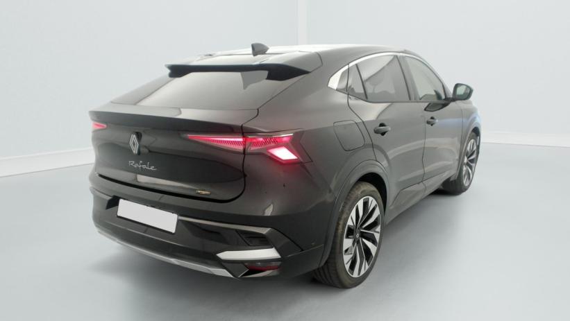 Aperçu du véhicule : E-Tech full hybrid 200ch Techno