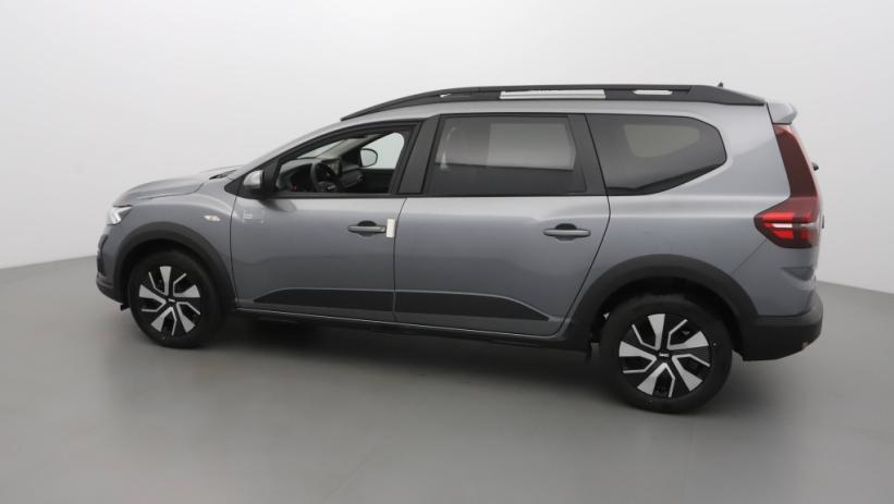 Aperçu du véhicule : 1.0 ECO-G 100CH EXPRESSION 7 PLACES -24