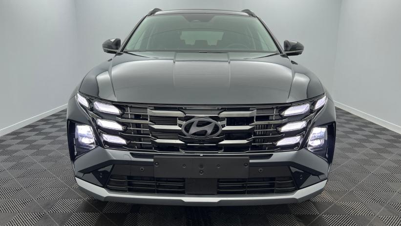 Aperçu du véhicule : Nouveau 1.6 T-GDI 215 Hybrid BVA6 Executive Abyss Black avec 1680€ d'équipements inclus