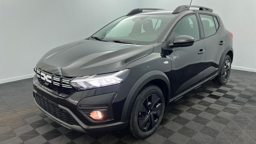 Aperçu du véhicule : TCe 90 CVT Stepway Expression Noir Nacré avec 1600€ d'équipements inclus
