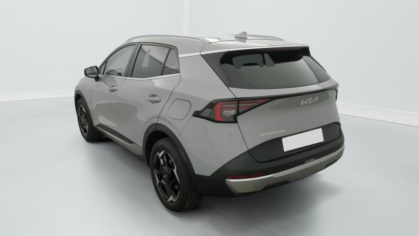 Aperçu du véhicule : HYBRIDE 239 CH BVA6 ACTIVE