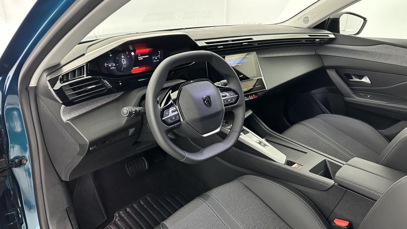 Aperçu du véhicule : 1.2 Hybrid 136ch Allure e-DCS6