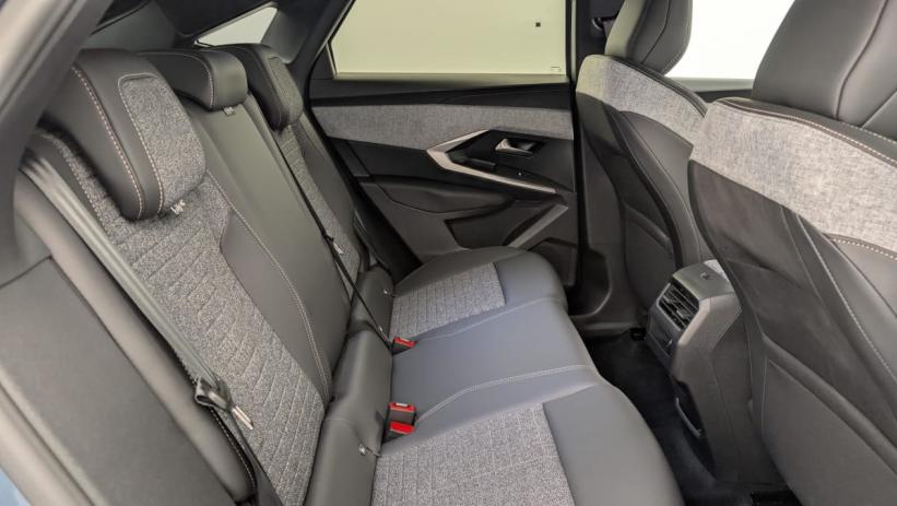 Aperçu du véhicule : Hybrid 145 e-DCS6 Allure